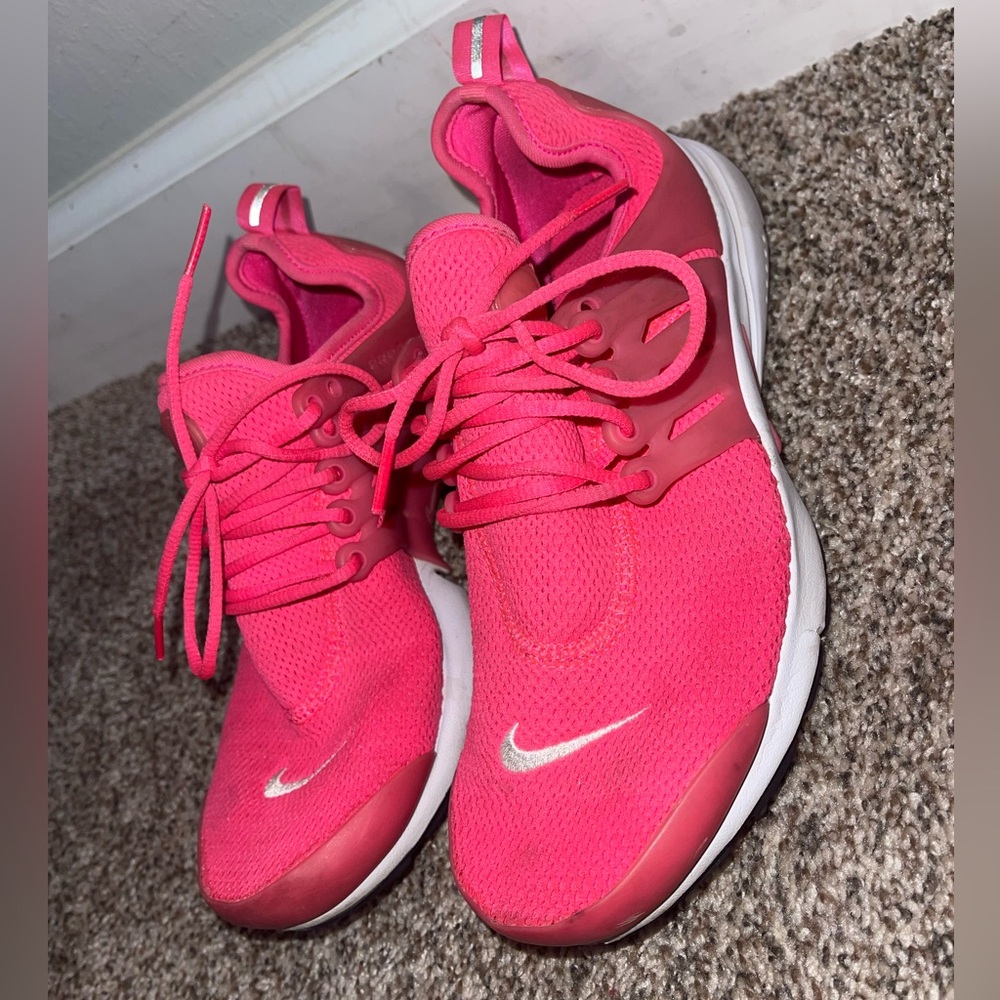 Nike Women’s Bright Pink Mesh Lace-Up Sneakers with White Swoosh